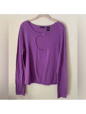 Moda International Purple Keyhole Sweater L